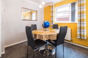 Diner- click for photo gallery